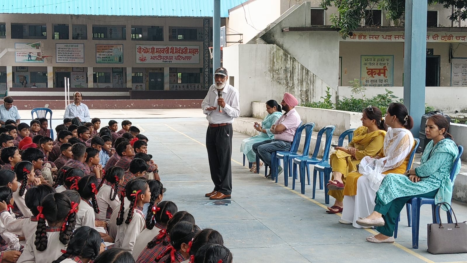 Information about electric current, cholera, rabies, heart attacks, kidnapping is essential - Vijay Kapoor.